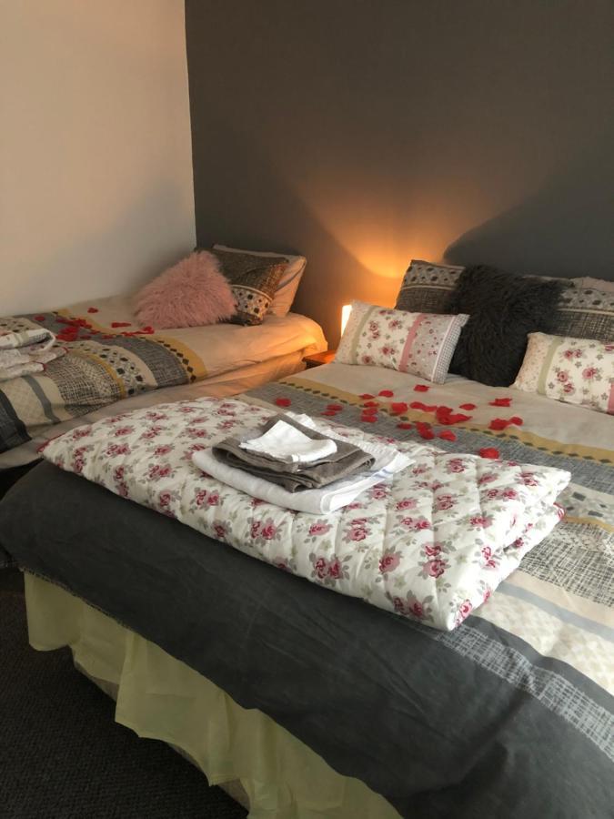 Ponderosea Cottage Free Gated Parking M1 & City Location, Wood Stove Lisburn Exteriér fotografie