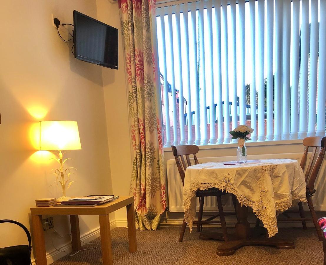Ponderosea Cottage Free Gated Parking M1 & City Location, Wood Stove Lisburn Exteriér fotografie