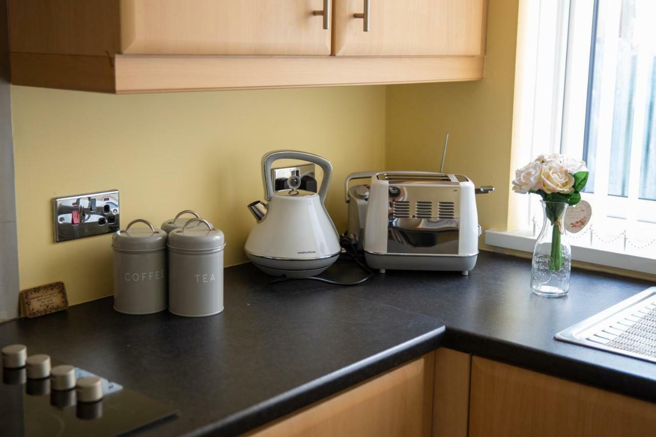 Ponderosea Cottage Free Gated Parking M1 & City Location, Wood Stove Lisburn Exteriér fotografie